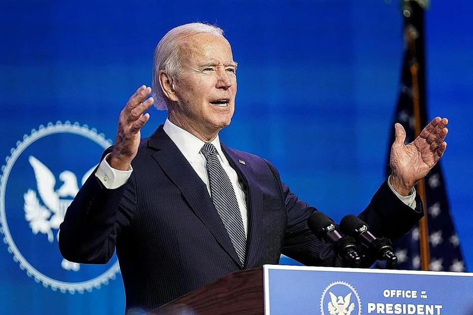 KECAM RUSUHAN: Presiden Dipilih Joe Biden mengutuk tindakan Encik Trump yang mendorong penyokongnya untuk tidak menerima kekalahan pada pilihan raya presiden, yang akhirnya mencetuskan tunjuk perasaan ganas dan rusuhan di bangunan Capitol. - Foto REUTERS