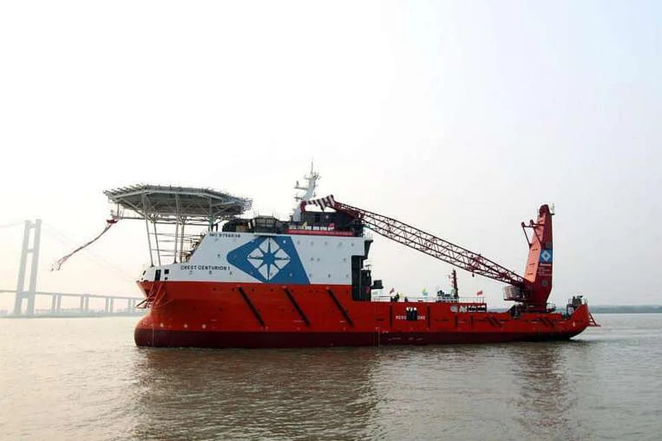 Pacific Radiance memiliki dan mengendalikan kapal luar pesisir serta menyediakan perkhidmatan dasar laut untuk industri tenaga.