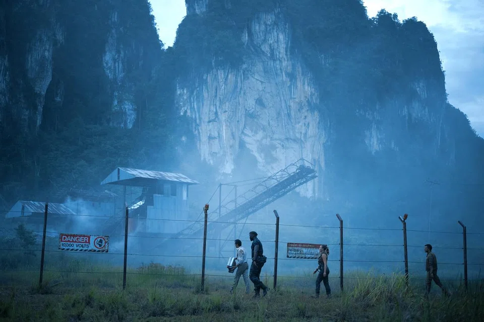  Pengarah Gareth Edwards membawa seluruh produksi filem Jurassic World: Rebirth ke Thailand.