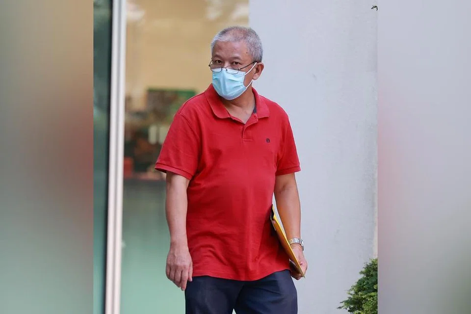 Seng Guan Heng, 57 tahun, turut didakwa dengan dua pertuduhan menggunakan kekerasan jenayah terhadap individu lain.
