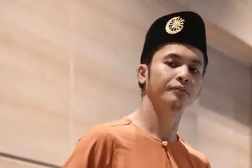 Penyanyi Malaysia, Hafiz Suip, bakal beraya bersama isteri dan anak-anaknya di kampung halamannya di Kuching, Sarawak pada Hari Raya Aidilfitri 2024. 