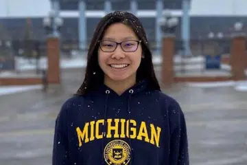 INGIN CIPTA GELOMBANG: Letitia Sim akan membuat penampilan antarabangsa pertamanya untuk Singapura di Sukan SEA di Hanoi bulan depan. - Foto UNIVERSITY OF MICHIGAN LONDON: