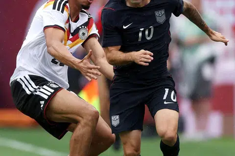 Pemain sayap Amerika Syarikat, Christian Pulisic (kanan), bakal menjadi sandaran utama skuad pimpinan Mauricio Pochettino untuk melepasi kubu pertahanan Paraguay yang terkenal dengan disiplin tinggi.