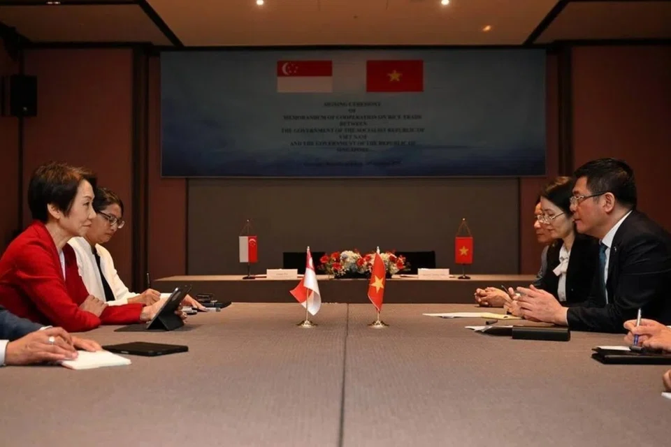 Menteri Kemampanan dan Sekitaran, grace fu, Menteri Perdagangan dan Perindustrian Vietnam, Nguyen Hong Dien 