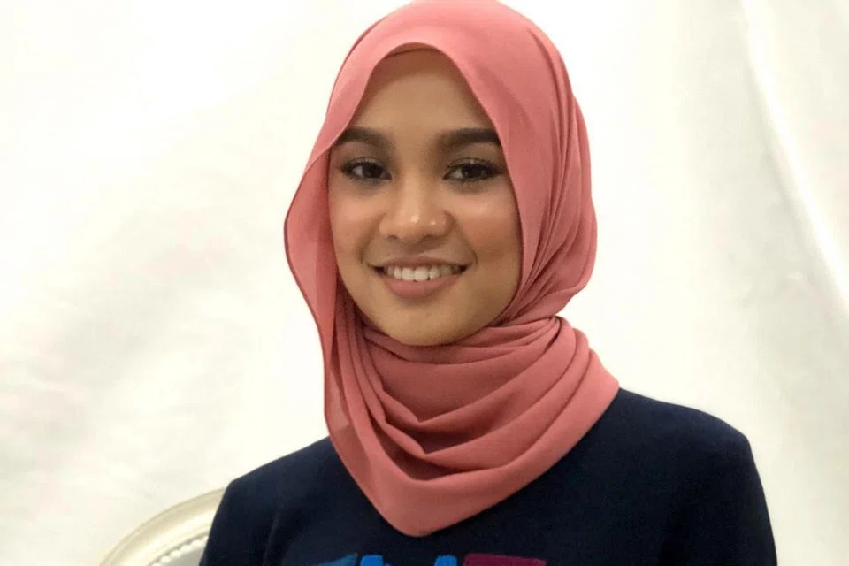 AKUI KEMAMPUAN: Nabila mengakui kemampuan dan karakternya dan tidak akan memaksa diri untuk menyanyi lagu yang tidak mampu dibawakan seperti lagu balada atau bernada tinggi. - Foto fail