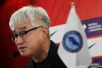 Pada Februari, Tsutomu Ogura, 57 tahun, diumum oleh Persatuan Bola Sepak Singapura (FAS) sebagai pengarah baru untuk pasukan senior dan Bawah 22 Tahun (U-22) Singapura.