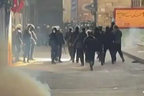 Iran, bantahan, orang ramai
