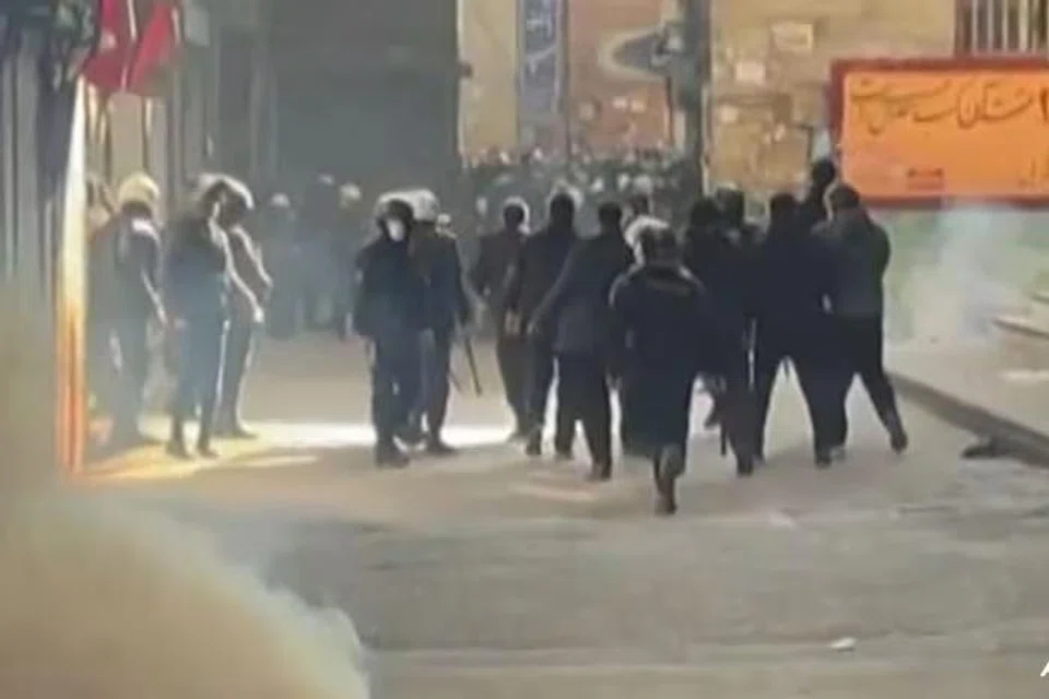 Iran, bantahan, orang ramai