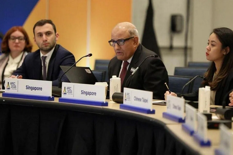 SEKTOR PENERBANGAN: Menteri Pengangkutan, Encik S Iswaran (dua dari kanan) hadir bagi Mesyuarat Menteri Pengangkutan Kerjasama Ekonomi Asia-Pasifik (Apec) di Detroit, Amerika Syarikat dari 15 hingga 17 Mei. - Foto SEKRETARIAT KERJASAMA EKONOMI ASIA-PASIFIK