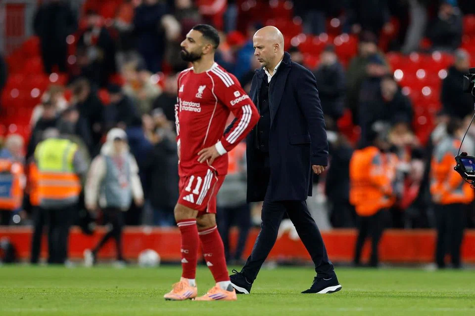 Liverpool, tumbang, Slot