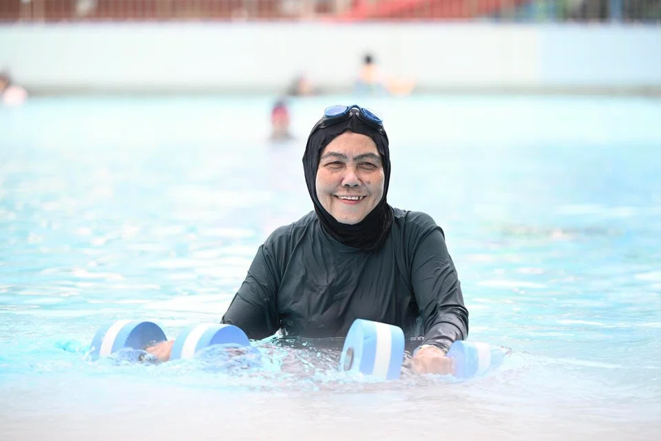 senaman dalam air, warga emas, 80 tahun, aqua fun fit