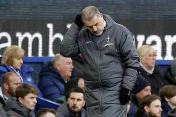 Pengurus Tottenham Hotspur, Ange Postecoglou, kian tertekan selepas pasukannya mengalami kekalahan ketujuh daripada 10 perlawanan liga.