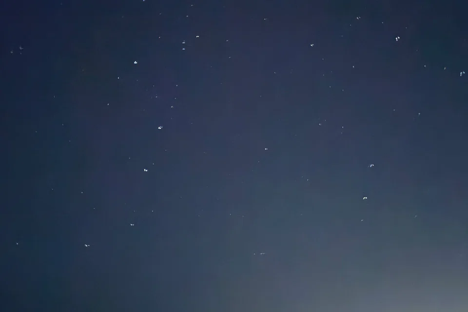 Keindahan landskap malam di Pulau Maafushi yang menyajikan panorama bintang yang jelas di langit menjadi antara detik santai yang paling dinikmati oleh keluarga penulis.