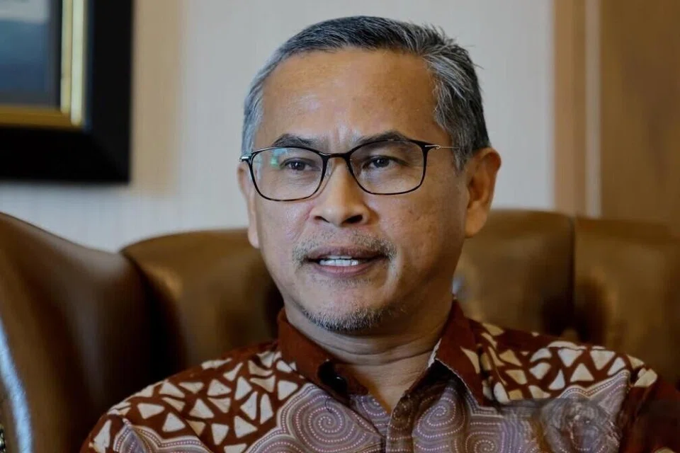 Penganalisis politik merangkap Pengerusi Teras Politik, Musyawarah Nasional dan Pensyarah Jabatan Sains Politik dan Pengajian Madani, Universiti Islam Antarabangsa Malaysia, Profesor Dr Zainal Abidin Sanusi.