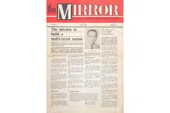 HARI BERSEJARAH: Berita SAF di 'MIRROR' (1 Julai 1969). Hari Angkatan Bersenjata Singapura yang pertama, kini dikenali secara ringkas sebagai Hari SAF - telah disambut pada 1 Julai 1969 dengan perarakan besar dan perarakan lalu di Stadium Jalan Besar dipengerusikan oleh Menteri Dalam Negeri merangkap Pertahanan ketika itu, Encik Lim Kim San. Pada hari istimewa itu, para tentera bersenjata berikrar kesetiaan mereka dan memberikan dedikasi sepenuhnya kepada Angkatan Bersenjata Singapura (SAF) dan bangsa. Ia juga membolehkan mereka merenung peranan dan tanggungjawab mereka dalam mempertahankan bangsa. Bagi Encik Dan Teo, seorang pengumpul poster dan pemilik artikel itu yang dijumpainya di luar negara, artifak ini mengingatkannya sumbangan pemimpin pengasas seperti Encik Lim Kim San. Sumbangan: Encik Dan Teo. - Foto FOUNDERS' MEMORIAL COMMITEE