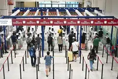 Penguasa Imigresen dan Pusat Pemeriksaan (ICA) berkata kira-kira 127 juta pengembara melepasi pusat pemeriksaan imigresen tanpa perlu mengemukakan pasport pada tahun 2025.