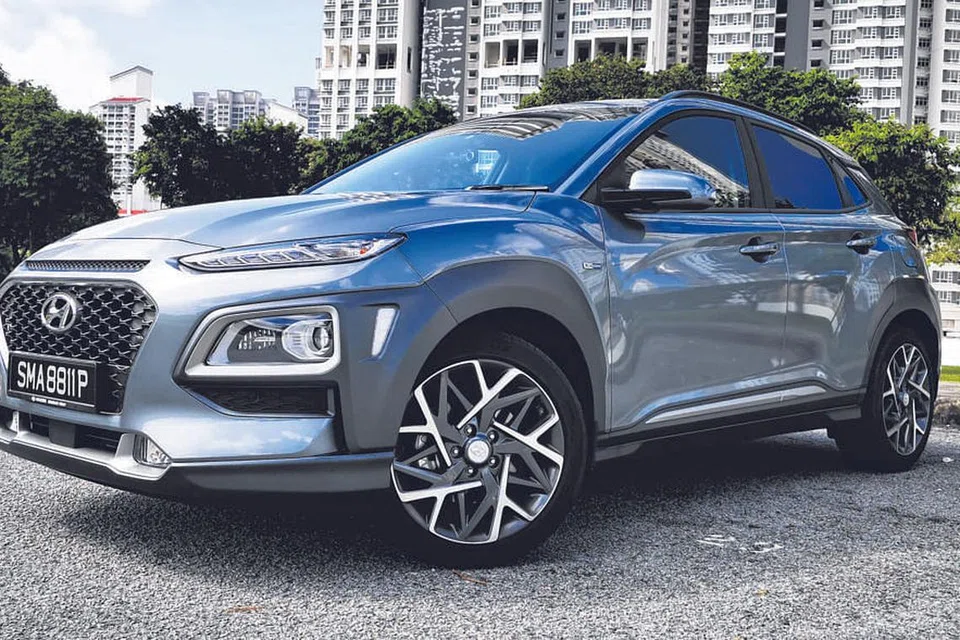 PELBAGAI CIRI MENARIK: Selain potensi menjimatkan penggunaan bahan bakar, Hyundai Kona Hybrid turut menawarkan pelbagai kemudahan mesra pemandu dan penumpang. - Foto ADLI YASHIR KUCHIT
