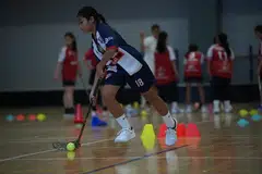 Sukan bola lantai turut menarik minat belia dan pelajar Melayu.