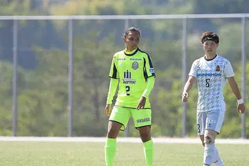 SAAT DINANTI: Rosnani membuat penampilan sulungnya di Jepun apabila dimasukkan dari bangku simpanan pada minit ke-60 untuk Kibi International University Charme dalam Liga 2 Nadeshiko dua minggu lalu. - Foto KEI AKAGI