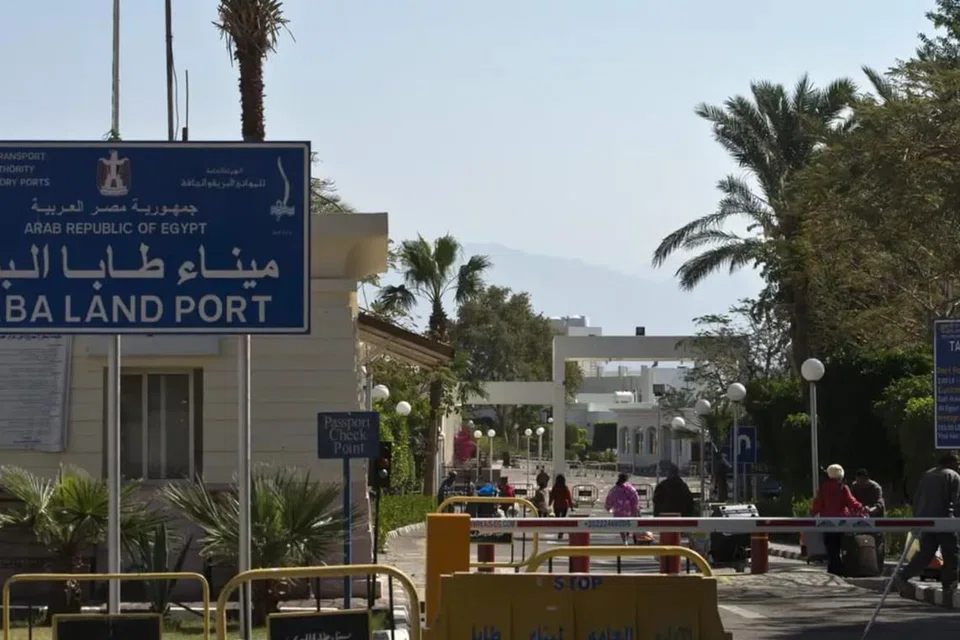 Dengan jarak hanya kira-kira lima batu nautika dari pelabuhan Eilat di Israel, pelabuhan Taba berpotensi menjadi pesaing kepada rancangan Israel yang bercadang mencipta laluan maritim alternatif melalui wilayah Palestin yang diduduki.