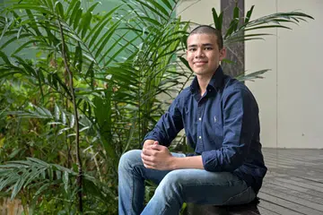 Encik Umar Abdillah Shah Mohamed Adam Shah dari Raffles Institution (RI) meraih enam kepujian bagi peperiksaan GCE peringkat ‘A’.