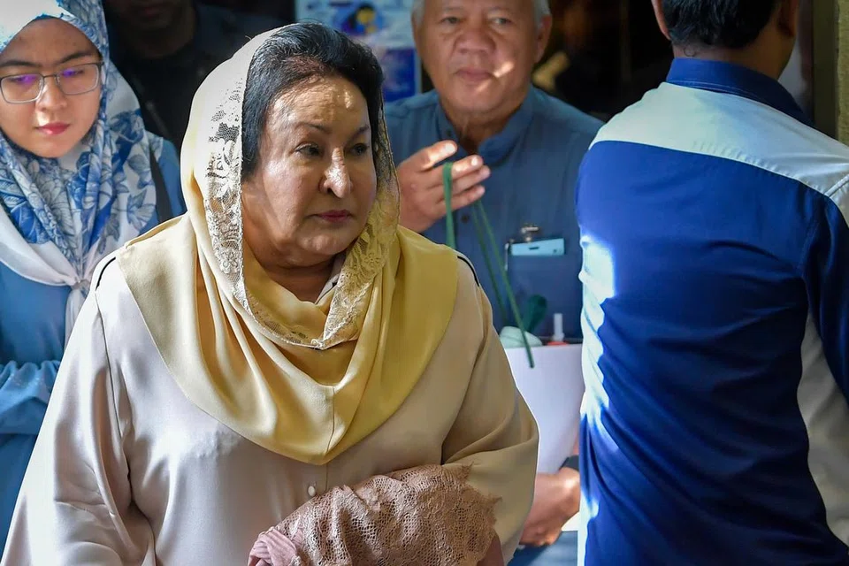 Datin Seri Rosmah Mansor juga isteri kepada bekas Perdana Menteri Malaysia Najib Tun Razak.
