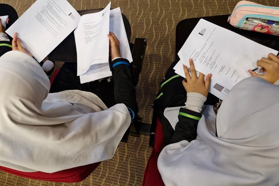 Setiap modul bagi Program Asasi Asatizah (Madrasah) berlangsung selama 1.5 jam. Program tersebut anjuran Akademi Dewan Perniagaan dan Perusahaan Melayu Singapura (DPPMS).