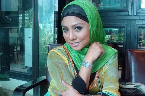 NORANIZA IDRIS: Penyanyi dan pejuang irama tradisional Melayu ini mengakui tidak ramai artis baru yang boleh menyanyikan lagu irama Melayu dengan baik. - Foto fail