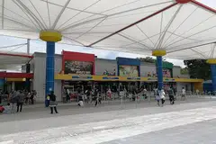 KEADAAN LENGANG: Taman tema Legoland di Johor kelihatan lenggang pada September tahun lalu disebabkan penutupan sempadan, serta kapasiti pengunjung yang dikurangkan akibat Covid-19. - Foto fail 