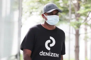 SATHISH NAIR DHANABALAN: Mengaku bersalah dengan 20 tuduhan, termasuk lapan tuduhan menipu yang melibatkan lebih dari $700,000 secara keseluruhan. Sebanyak 41 lagi tuduhan yang berkaitan dipertimbangkan semasa hukuman dijatuhkan.- Foto BH oleh KELVIN CHNG