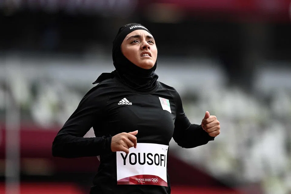 Kimia Yousofi, pelari pecut dari Afghanistan dalam acara larian  100 meter Sukan Olimpik Tokyo 2020.