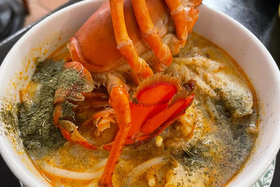 Laksa Lobster yang mengumpan selera.