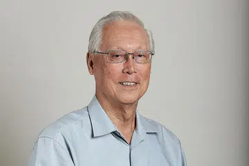 ENCIK GOH CHOK TONG: Mahu menggalak orang ramai mendapatkan bantuan perubatan apabila perlu.