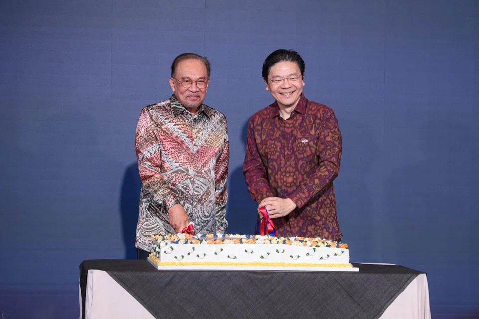 Lawrence Wong, Datuk Seri Anwar Ibrahim, singapore, malaysia