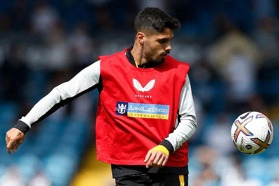 ''Buat masa ini, Neto (atas) tetap anggota pasukan kami dan saya masih mahukan beliau. Pada masa yang sama, kami juga perlu membuat persiapan yang mengambil kira setiap kemungkinan.'' - Pengurus Wolves, Bruno Lage - Foto REUTERS