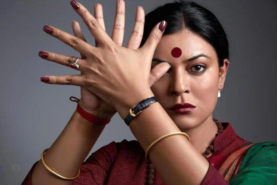 KENANG DETIK CIPTA SEJARAH: Sushmita Sen mengenang tempoh beliau dinobatkan sebagai Ratu Universe pertama dari India pada 21 Mei 1994 di Manila, Filipina.