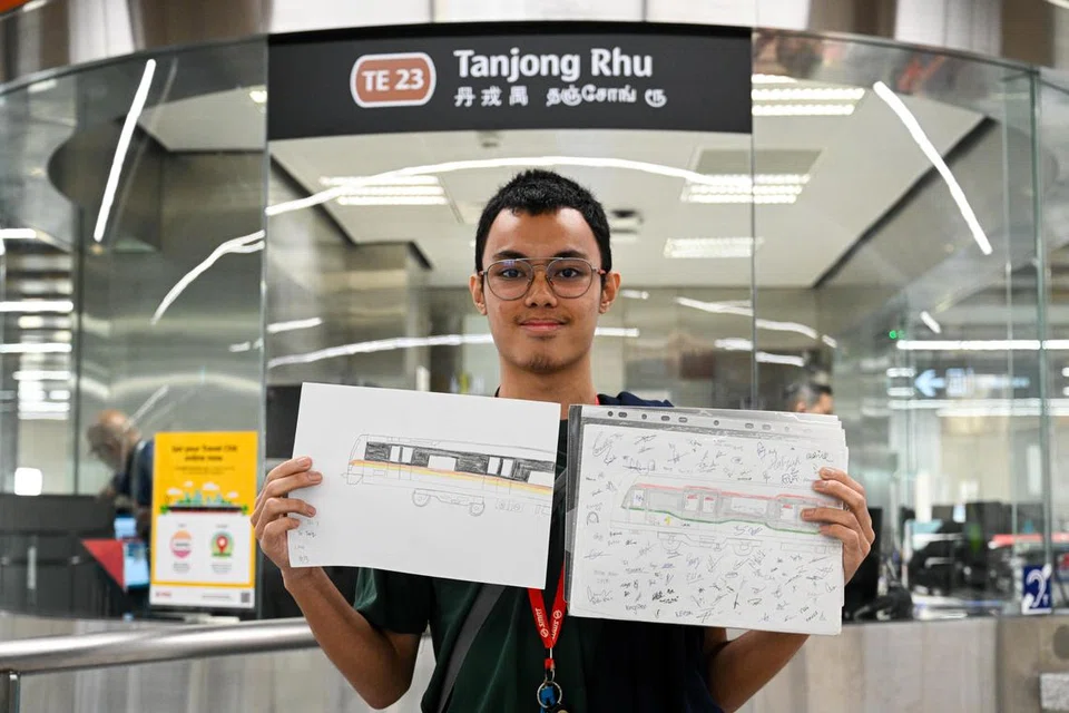 Pelajar Sekolah Pathlight, Aniq Hazim Tahir, yang merupakan peminat kereta api, telah turun dan naik semula MRT di setiap tujuh stesen baru di sepanjang Tahap Empat Laluan Thomson-East Coast (TEL4) pada hari pertama perkhidmatan bermula.