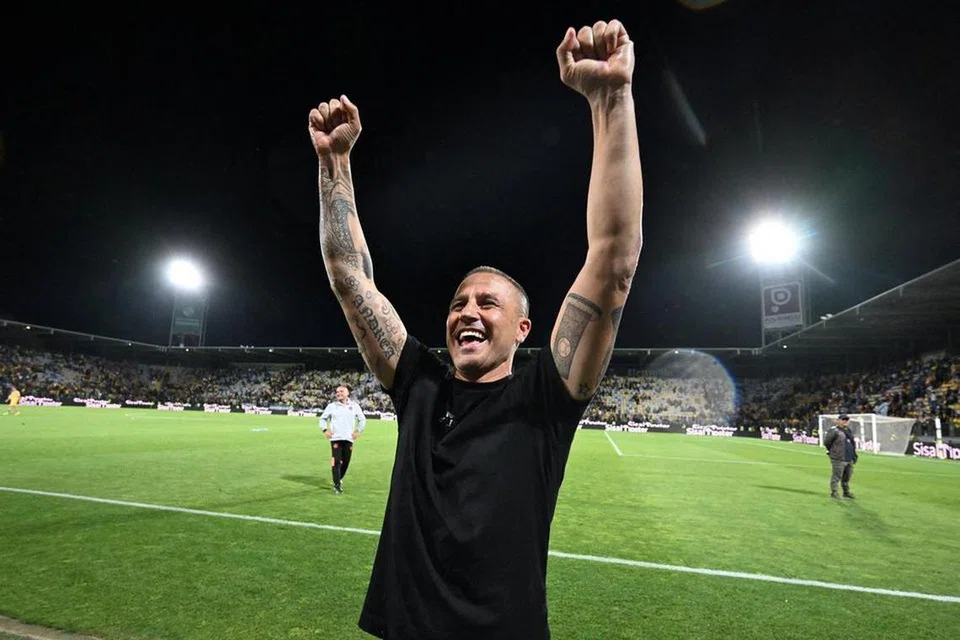 Fabio Cannavaro meraikan kemenangan selepas perlawanan Serie A ketika beliau menjadi jurulatih Udinese pada 2024. Pemenang Piala Dunia itu antara calon untuk menjadi ketua jurulatih pasukan bola sepak Singapura.