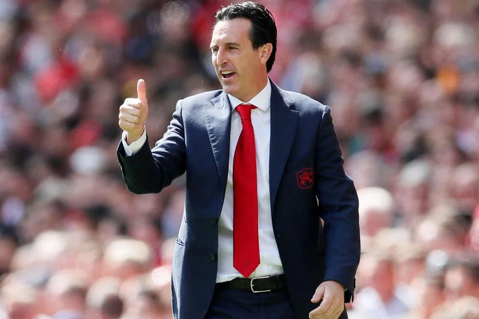 RAIH DUA KEMENANGAN: Jurgen Klopp dan Unai Emery (atas) masing-masing mahu meneruskan momentum kemenangan masing-masing. - Foto Reuters