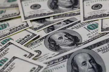 JADI KEBIMBANGAN:  Lantaran bimbang dengan kestabilan dolar Amerika Syarikat, banyak negara kini mahu mengurangkan pergantungan kepada dolar Amerika  untuk wujudkan ekonomi global yang lebih baik. 