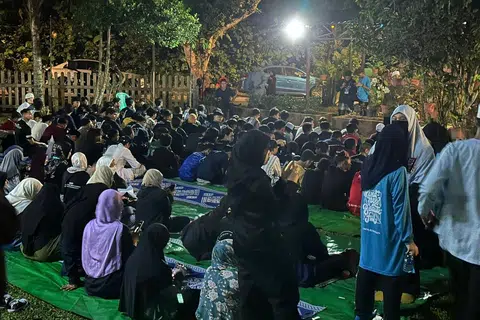 Program Cabaran Belia Ramadan (RYC) melibatkan empat masjid iaitu Masjid Assyakirin, Masjid An-Nahdhah, Masjid Al-Ansar dan Masjid Abdul Gafoor. Dengan menjalankan solat tarawih di tempat yang terbuka, inisiatif selamatkan bumi juga dapat
dijalankan.