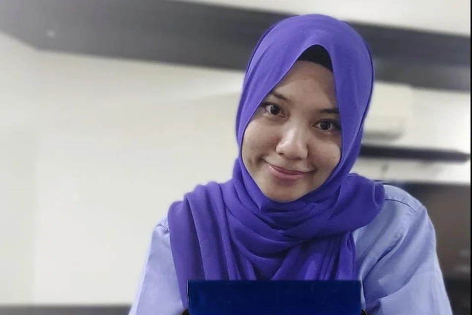 PIKUL AMANAH DENGAN TULUS: Tugas Cik Zainab Ash Shughra Amer sebagai pengawet jenazah Muslimah bukan hanya memerlukan fizikal yang kuat, tetapi juga emosi yang teguh. Di  hadapannya adalah peralatan untuk proses pengawetan.  