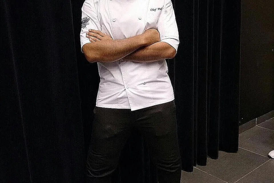 CEF BOB: Untuk menghasilkan rendang yang sedap, tukang masak harus memasaknya dengan penuh kesabaran dan kasih sayang. - Foto fail