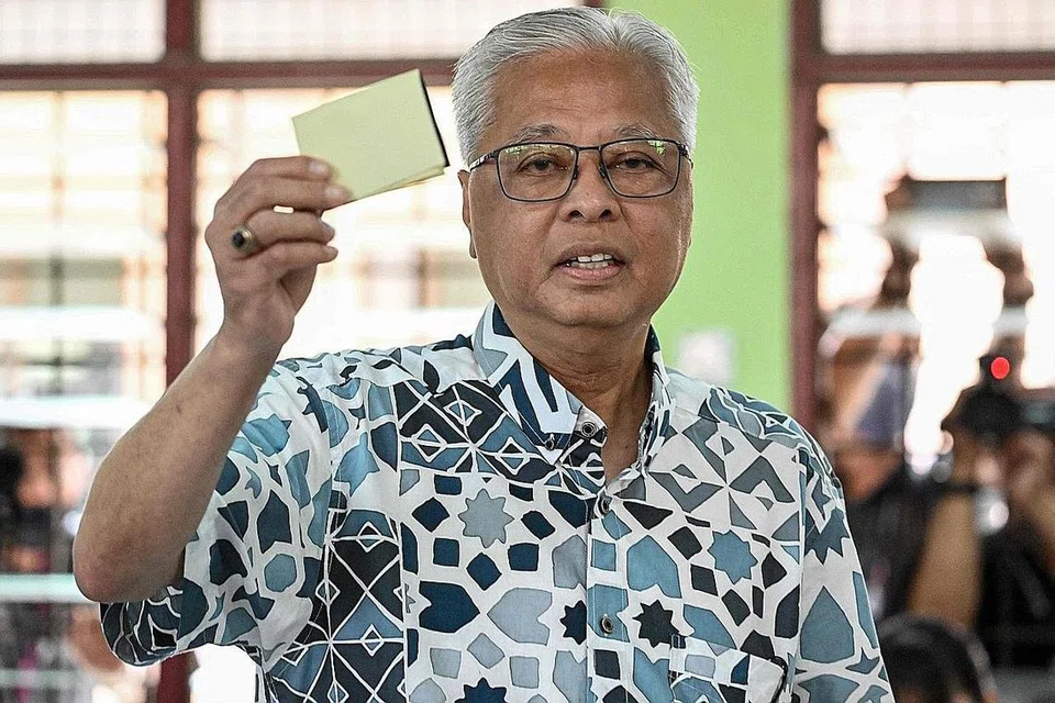 DATUK SERI ISMAIL SABRI: Tegaskan bahawa sekiranya beliau mengambil keputusan tidak mempertahankan jawatannya, beliau tidak mahu lagi terus campur tangan dalam hal parti. - Foto AFP