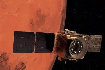 PENEROKAAN ANGKASA LEPAS: Gambar yang disediakan oleh Pusat Angkasa Lepas Mohammed Bin Rashid (MBRSC) kelmarin menunjukkan ilustrasi ketibaan roket Penerokaan Amal (Hope Probe) di orbit Marikh. - Foto EPA-EFE
