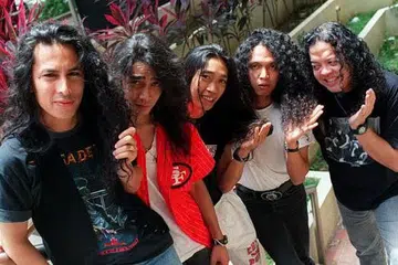 SEDAP MULUT: Kumpulan Search yang diundang membuatn persembahan di Festival Belia Putrajaya pada 24 Mei lalu dianggap seorang pakar motivasi sebagai "hantu". - Foto FAIL