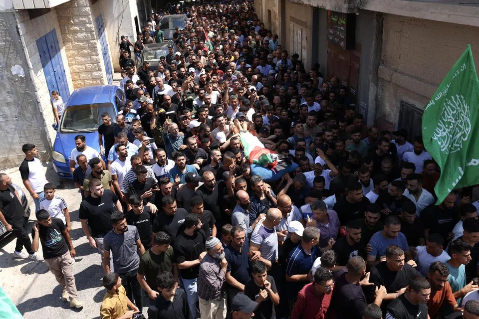 MASA DEPAN PALESTIN:  Rakyat Palestin menetapkan pelbagai syarat apabila Pihak Berkuasa Palestin (PA) mengadakan perbincangan di Riyadh dengan rakan sejawatan Arab Saudi pada Rabu sebagai syarat hubungan diplomasi Israel-Saudi dipulihkan