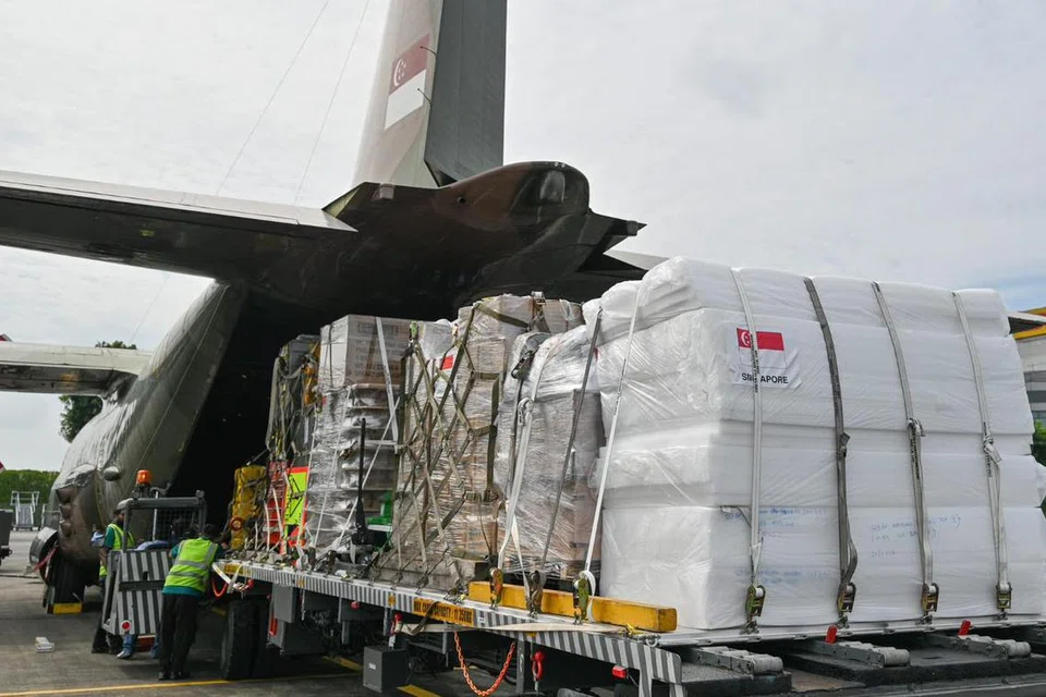 RSAF mengerahkan dua pesawat - Pengangkutan Tangki Pelbagai Peranan A330 dan Pesawat Pemunggah C-130 - untuk menghantar pakej bantuan ke Gaza melalui Amman.