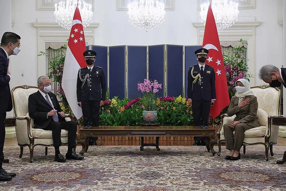 TEMU PRESIDEN: Datuk Ismail Sabri turut mengadakan pertemuan dengan Presiden Halimah Yacob di Istana.