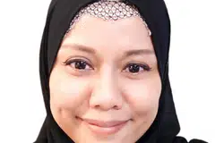 PENULIS: Cik Noor Aisya Buang, penulis esei ‘Bazar dan kritikananya’.




Gambar ihsan Noor Aisya Buang